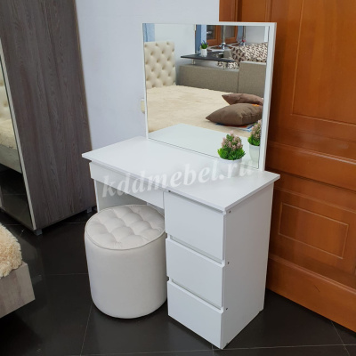 Косметический стол Сура (Белый)