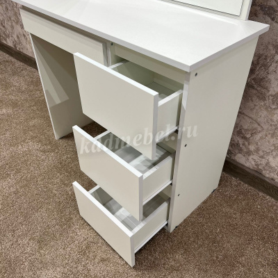 Косметический стол Сура (Белый)