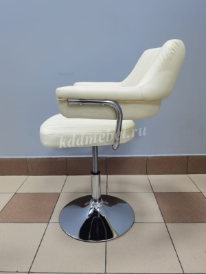 Стул офисный J-70 (Кремовый)